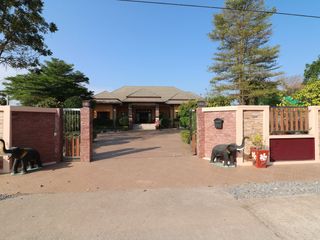 For sale 4 bed house in Mueang Udon Thani, Udon Thani