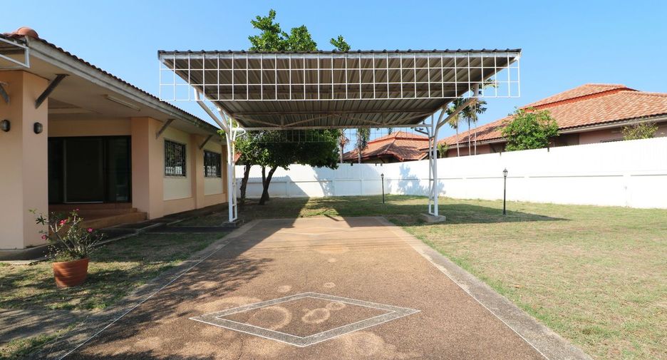 For sale 3 bed house in Mueang Udon Thani, Udon Thani