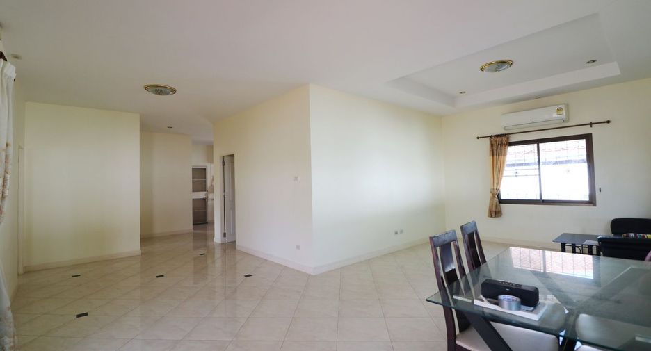 For sale 3 bed house in Mueang Udon Thani, Udon Thani