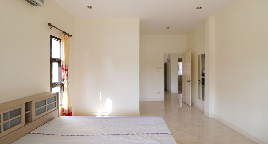 For sale 3 bed house in Mueang Udon Thani, Udon Thani