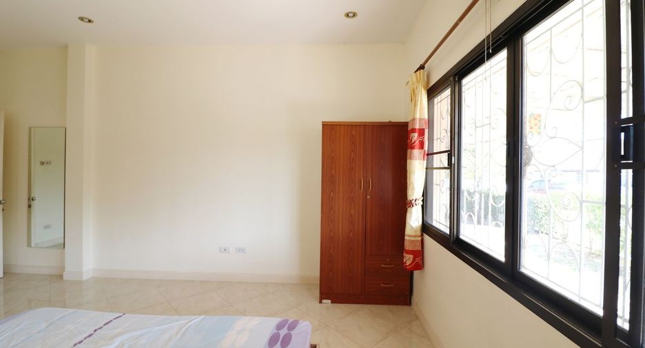 For sale 3 bed house in Mueang Udon Thani, Udon Thani