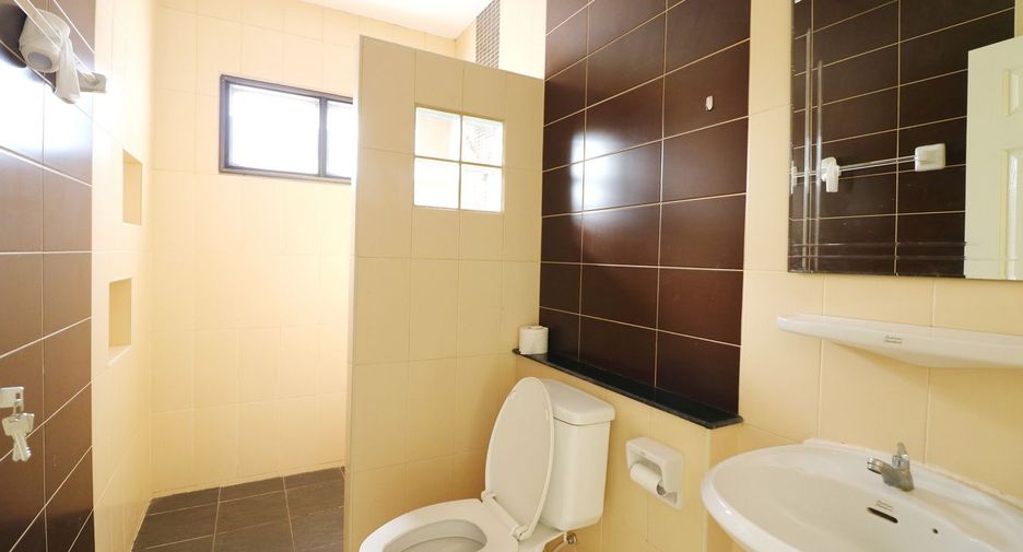 For sale 3 bed house in Mueang Udon Thani, Udon Thani