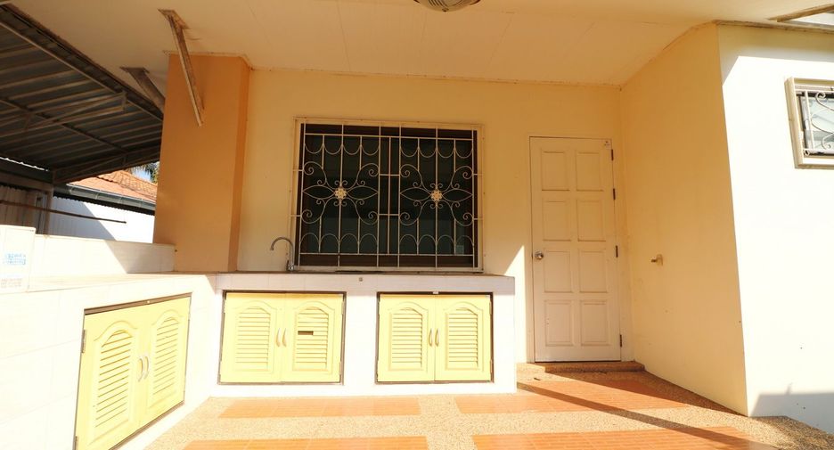 For sale 3 bed house in Mueang Udon Thani, Udon Thani