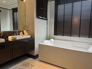 For rent and for sale 5 bed house in Prawet, Bangkok