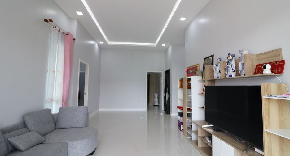 For sale 3 bed house in Mueang Udon Thani, Udon Thani