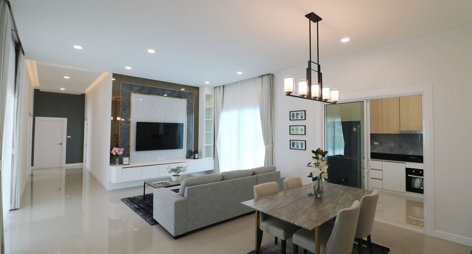 For sale 3 bed house in Mueang Udon Thani, Udon Thani