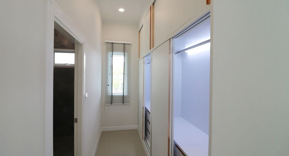 For sale 3 bed house in Mueang Udon Thani, Udon Thani