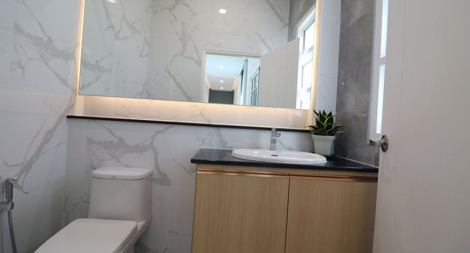 For sale 3 bed house in Mueang Udon Thani, Udon Thani
