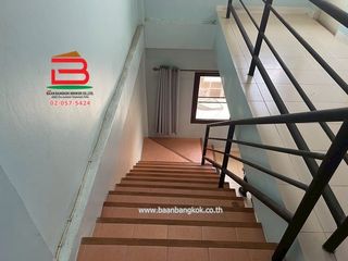 For sale 4 Beds retail Space in Lam Luk Ka, Pathum Thani