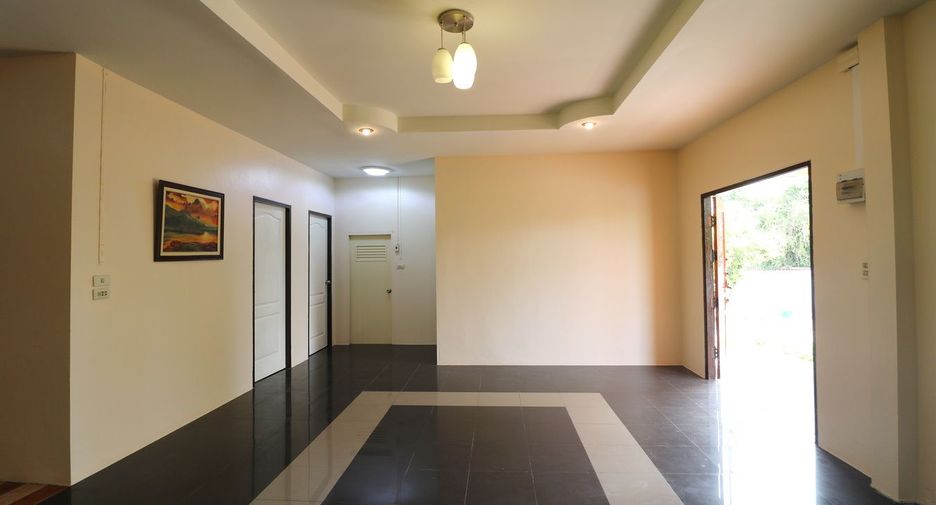 For sale 3 bed house in Mueang Udon Thani, Udon Thani