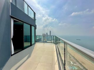 For rent 3 bedrooms condo in Bang Lamung, Chonburi
