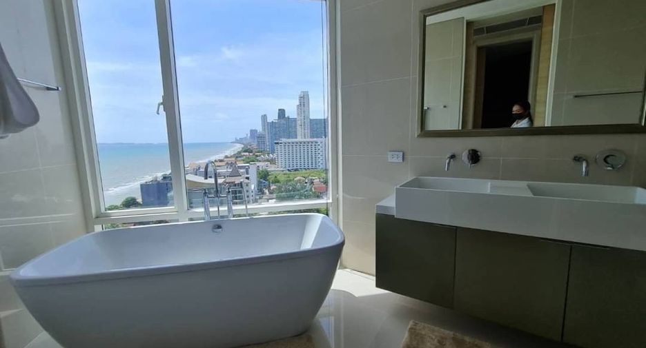 For rent 3 ベッドルーム condo in Bang Lamung, Chonburi