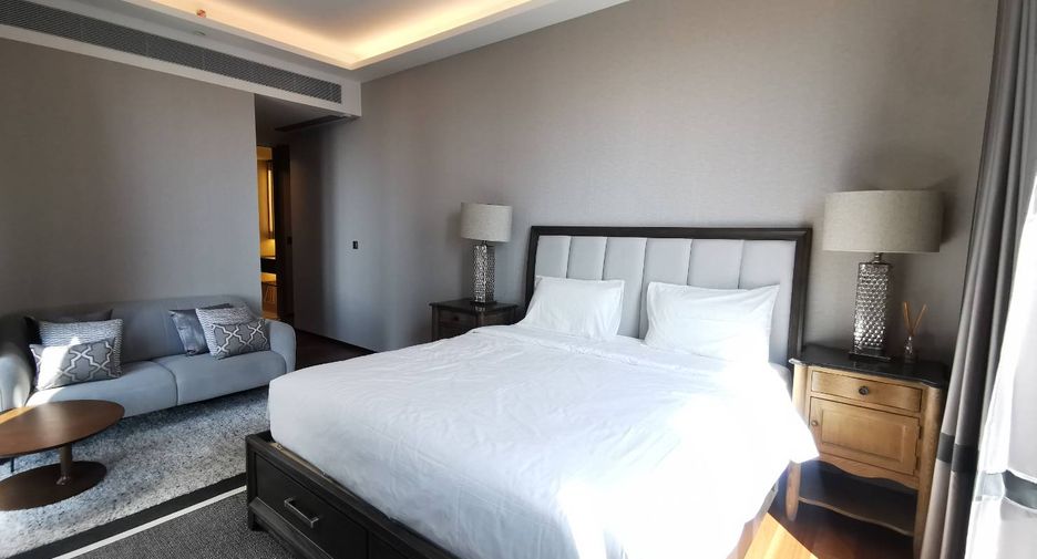 For sale 2 bedrooms condo in Khlong Toei, Bangkok