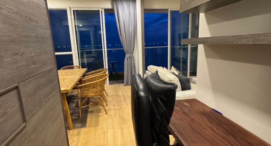 For sale 2 bedrooms condo in Jomtien, Pattaya