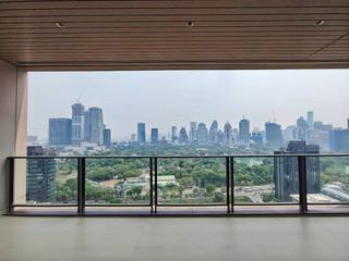 For rent and for sale 5 bedrooms condo in Pathum Wan, Bangkok