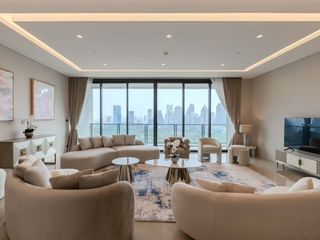 For rent and for sale 5 bedrooms condo in Pathum Wan, Bangkok
