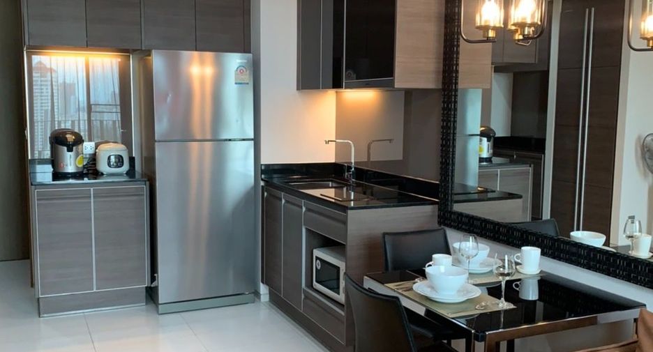 Condo en alquiler de 1 habitaciones en Khlong Toei, Bangkok