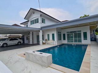 For rent 3 bedrooms villa in San Kamphaeng, Chiang Mai