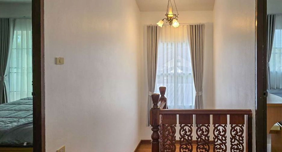 For rent 3 bedrooms villa in San Kamphaeng, Chiang Mai