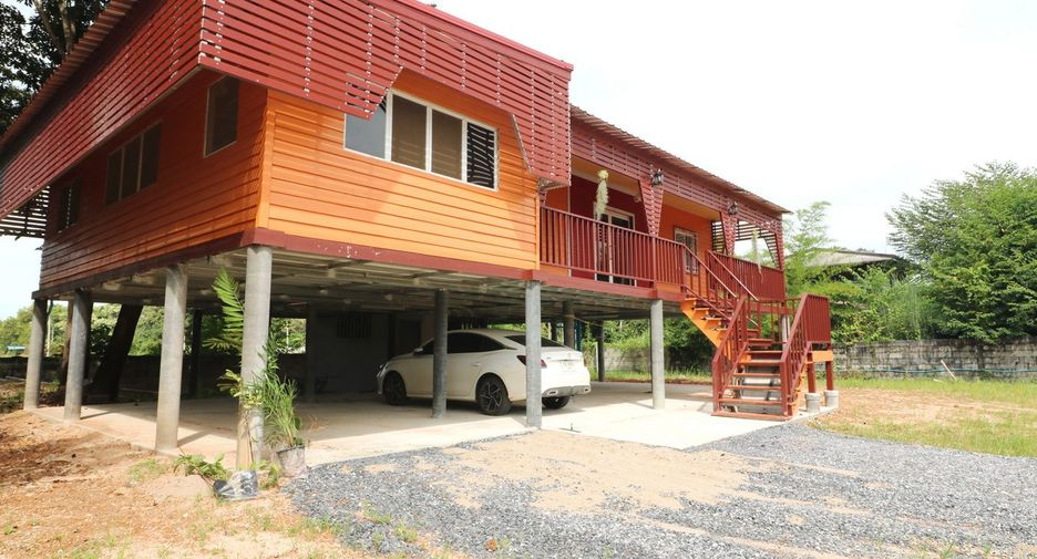 For sale 6 bedrooms house in Mueang Kalasin, Kalasin