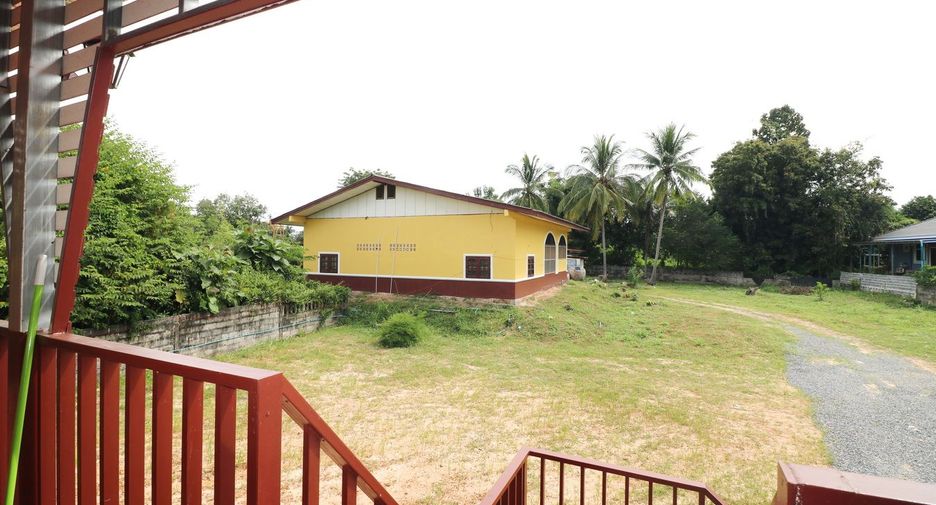 For sale 6 bedrooms house in Mueang Kalasin, Kalasin