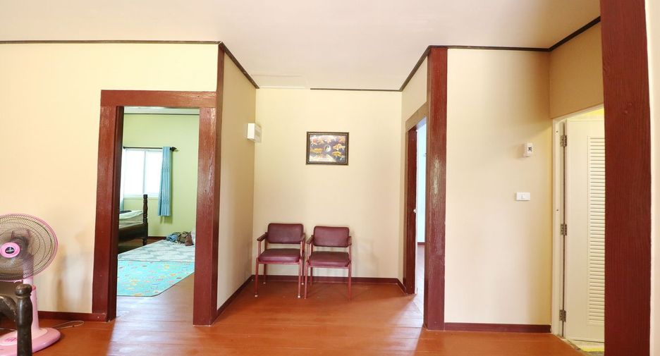 For sale 6 bedrooms house in Mueang Kalasin, Kalasin