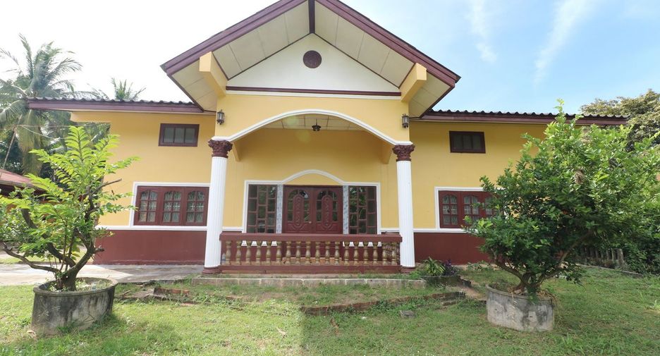 For sale 6 bedrooms house in Mueang Kalasin, Kalasin