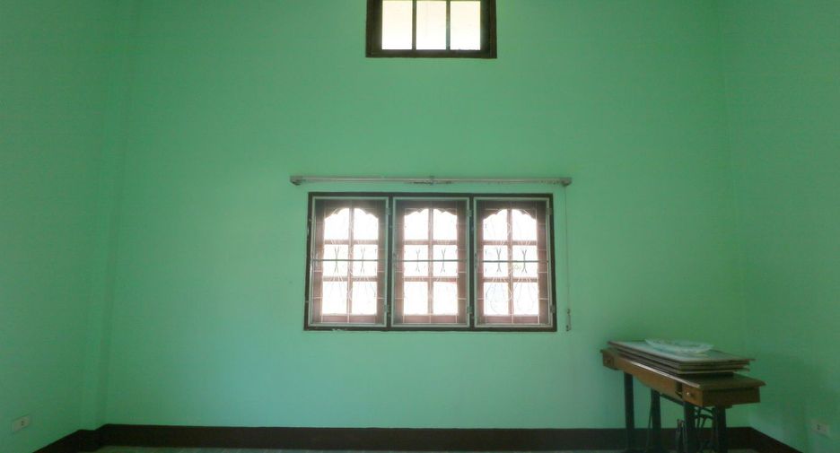 For sale 6 bedrooms house in Mueang Kalasin, Kalasin