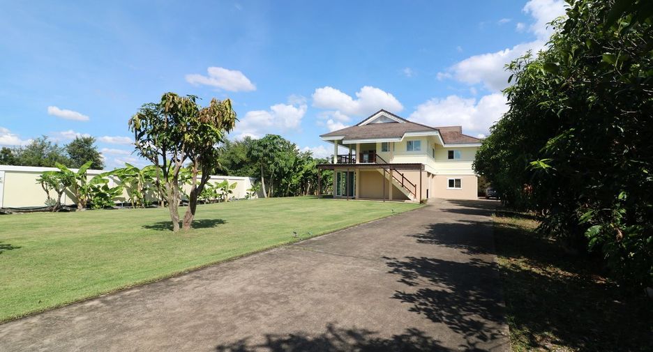 For sale 5 bed house in Kumphawapi, Udon Thani