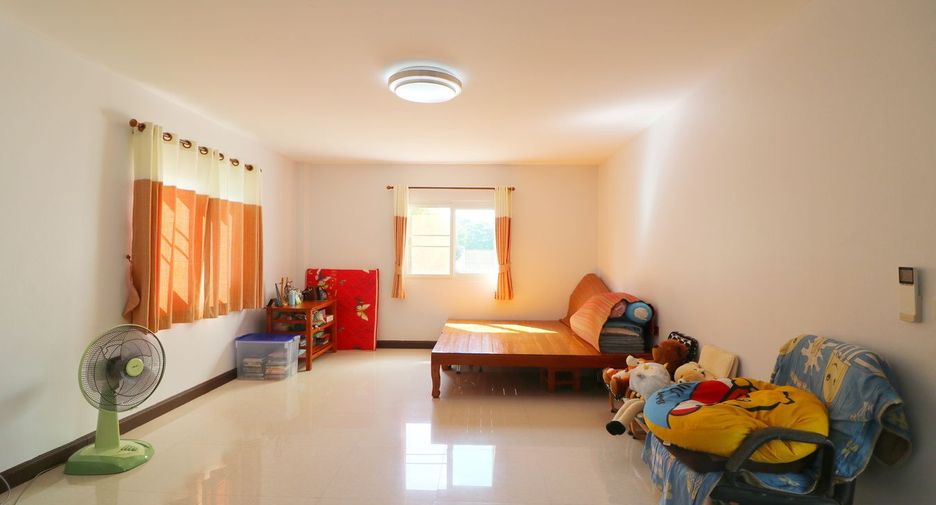 For sale 5 bed house in Kumphawapi, Udon Thani