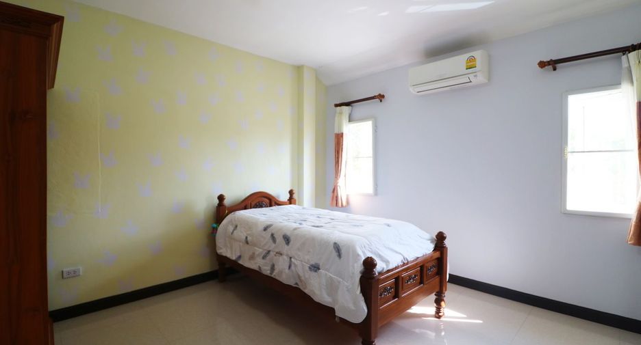 For sale 5 bed house in Kumphawapi, Udon Thani