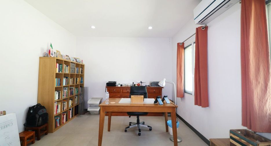 For sale 5 bed house in Kumphawapi, Udon Thani