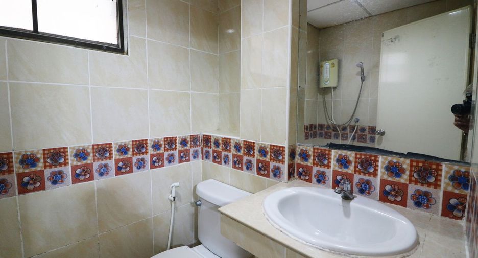 For sale 26 bedrooms hotel in Mueang Nong Khai, Nong Khai
