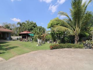 For sale 4 bed house in Phen, Udon Thani