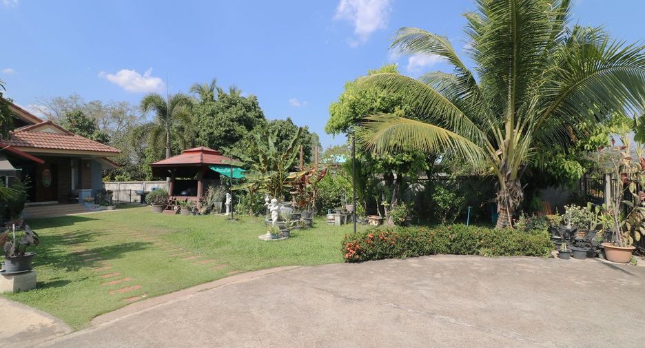 For sale 4 bed house in Phen, Udon Thani