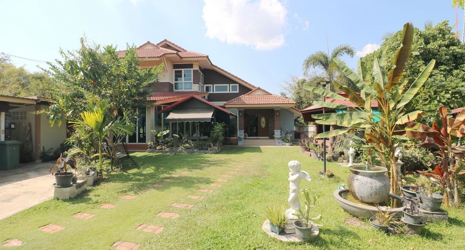 For sale 4 bed house in Phen, Udon Thani
