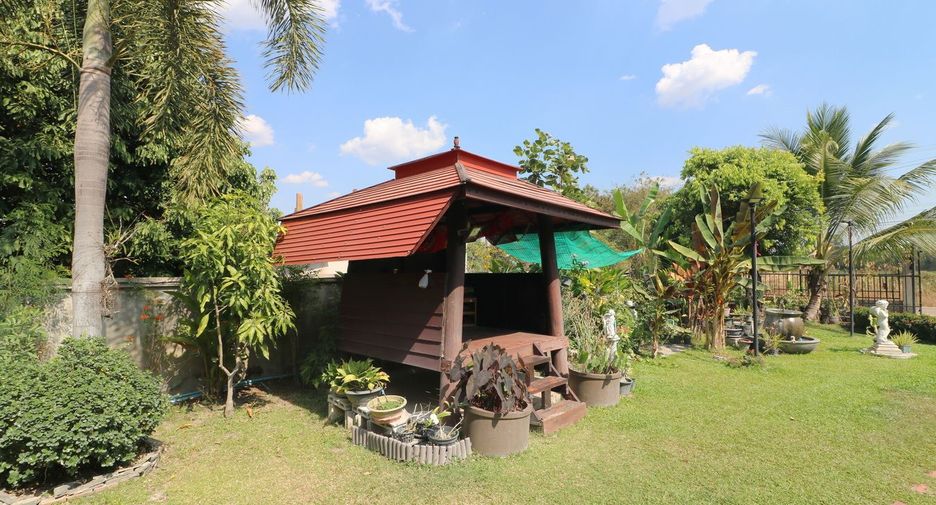 For sale 4 bed house in Phen, Udon Thani