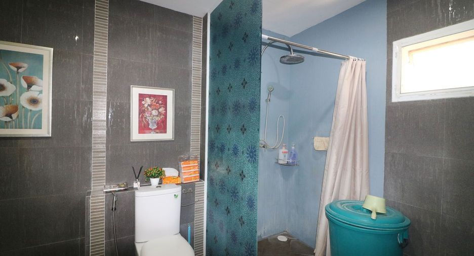 For sale 4 bed house in Phen, Udon Thani