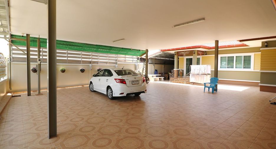 For sale 4 bedrooms house in Lam Plai Mat, Buriram