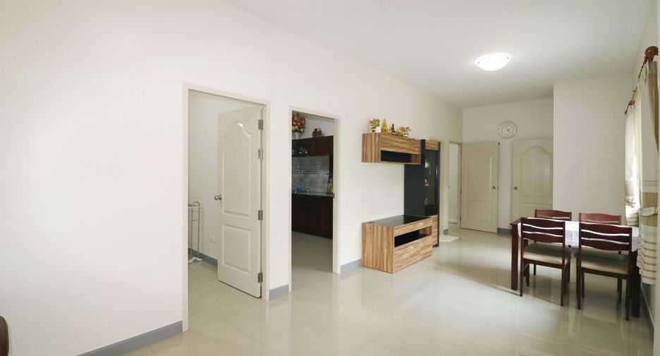 For sale 4 bedrooms house in Lam Plai Mat, Buriram