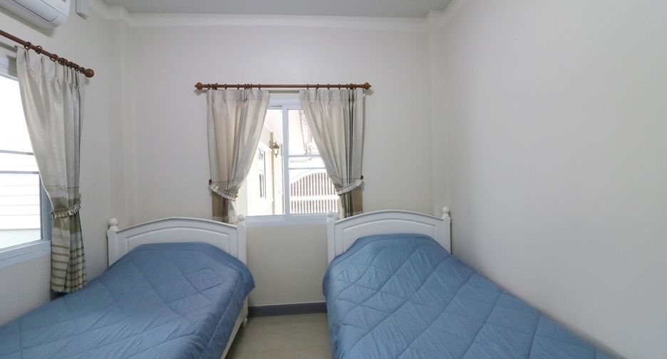 For sale 4 bedrooms house in Lam Plai Mat, Buriram