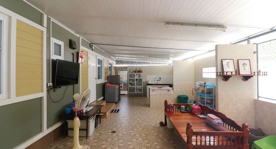 For sale 4 bedrooms house in Lam Plai Mat, Buriram