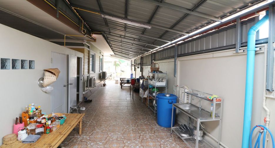 For sale 4 bedrooms house in Lam Plai Mat, Buriram