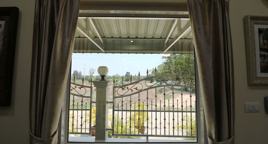 For sale 4 bedrooms house in Lam Plai Mat, Buriram