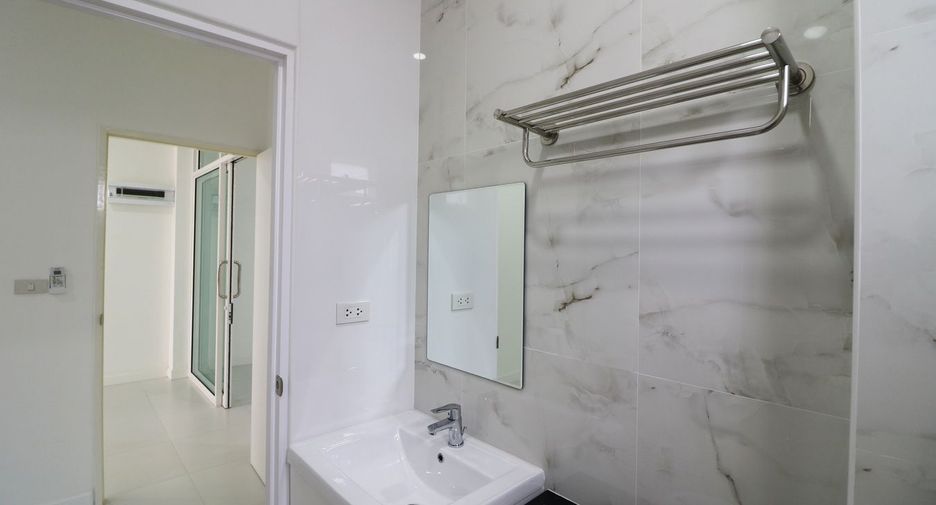 For sale 4 bedrooms house in Chum Phae, Khon Kaen