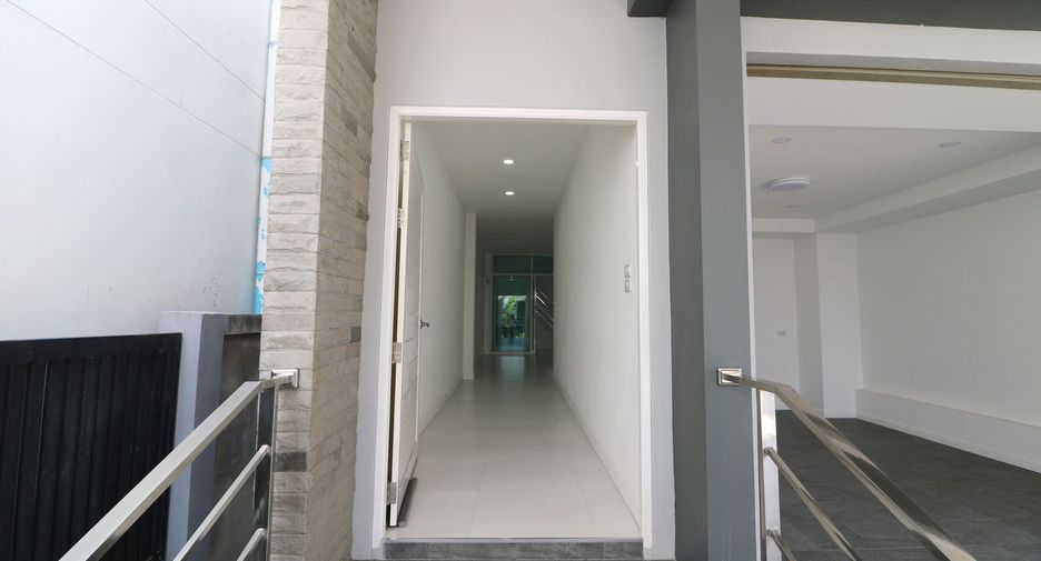 For sale 4 bedrooms house in Chum Phae, Khon Kaen