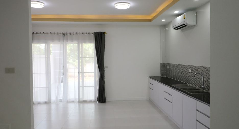 For sale 4 bedrooms house in Chum Phae, Khon Kaen
