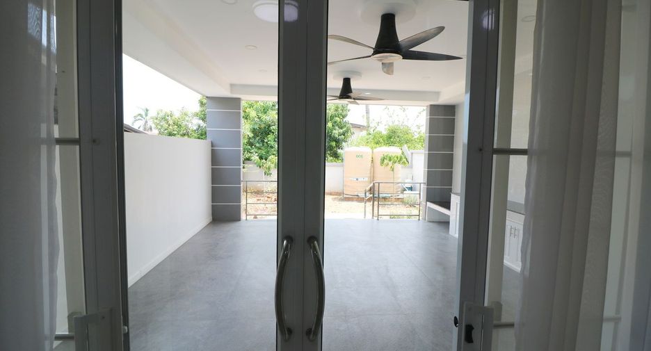 For sale 4 bedrooms house in Chum Phae, Khon Kaen