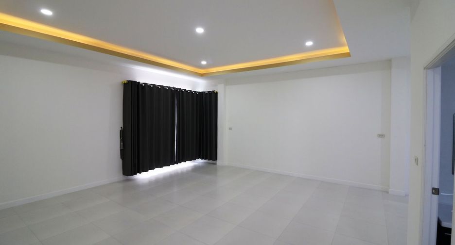 For sale 4 bedrooms house in Chum Phae, Khon Kaen