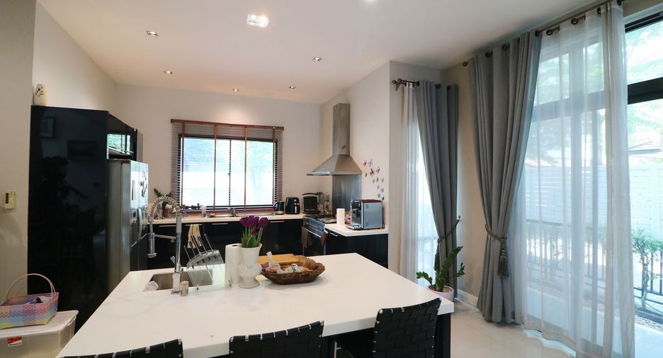For sale 3 bed house in Mueang Udon Thani, Udon Thani